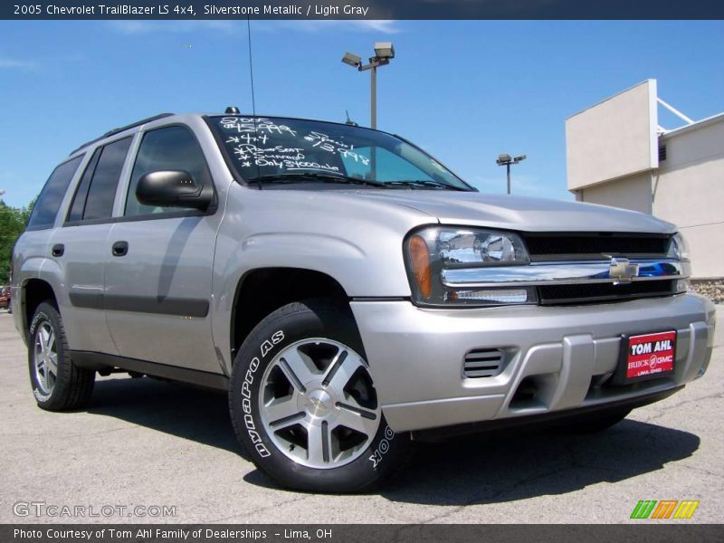 Silverstone Metallic / Light Gray 2005 Chevrolet TrailBlazer LS 4x4