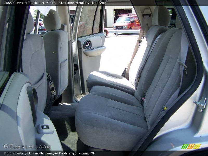 Silverstone Metallic / Light Gray 2005 Chevrolet TrailBlazer LS 4x4
