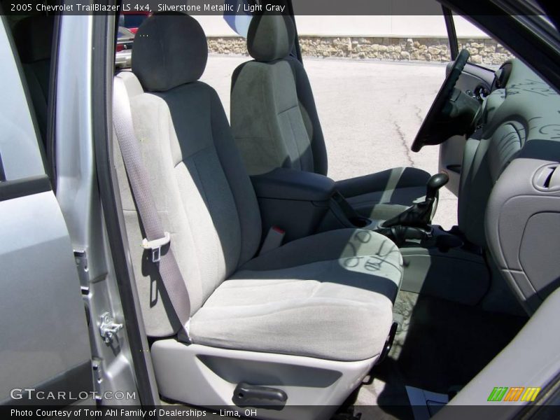 Silverstone Metallic / Light Gray 2005 Chevrolet TrailBlazer LS 4x4
