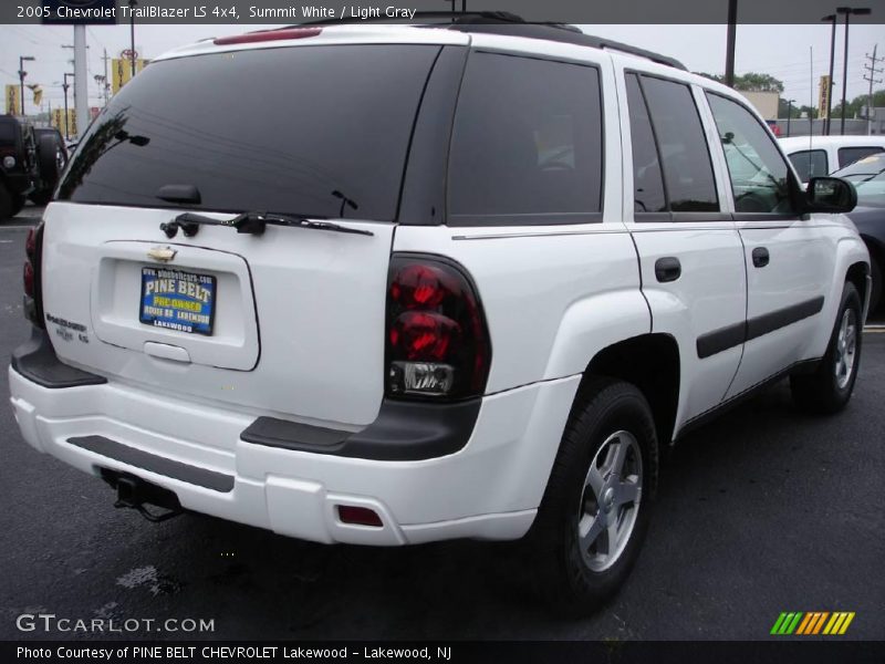 Summit White / Light Gray 2005 Chevrolet TrailBlazer LS 4x4