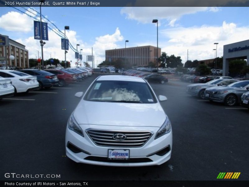 Quartz White Pearl / Beige 2016 Hyundai Sonata SE