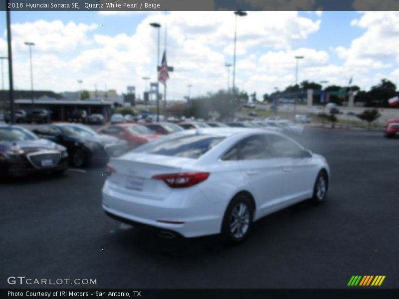 Quartz White Pearl / Beige 2016 Hyundai Sonata SE