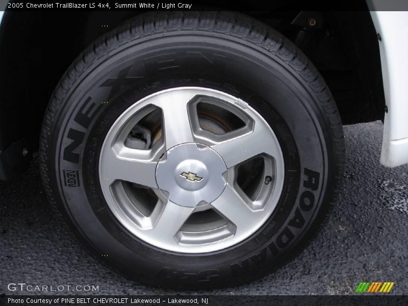 Summit White / Light Gray 2005 Chevrolet TrailBlazer LS 4x4