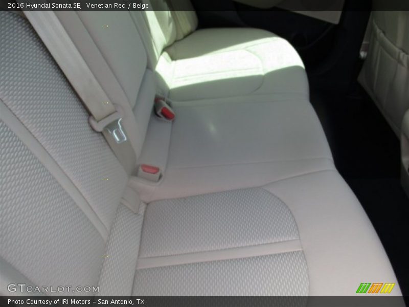 Venetian Red / Beige 2016 Hyundai Sonata SE