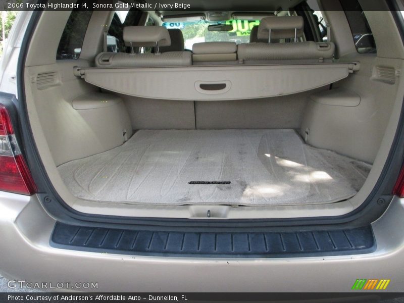 Sonora Gold Metallic / Ivory Beige 2006 Toyota Highlander I4