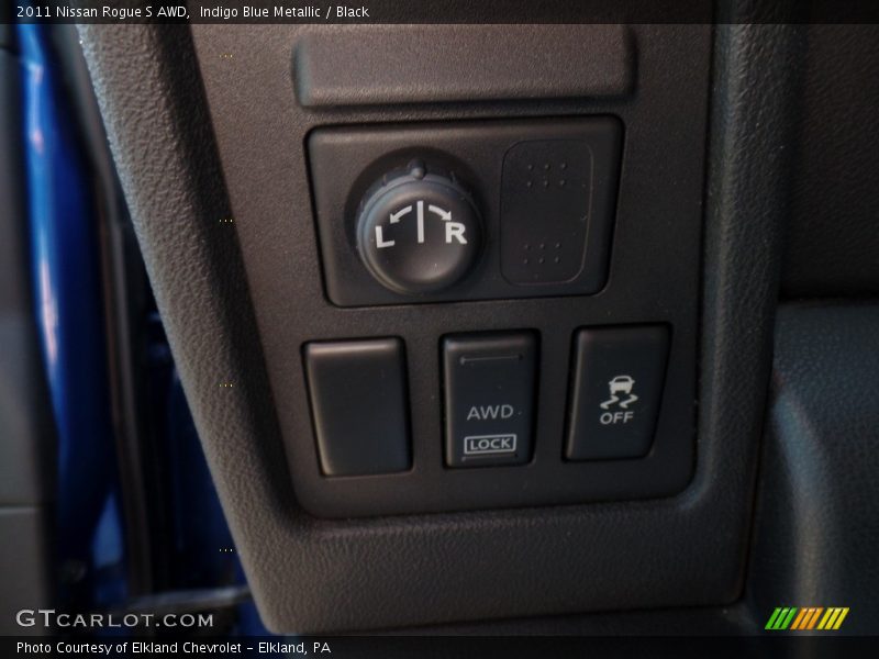 Indigo Blue Metallic / Black 2011 Nissan Rogue S AWD