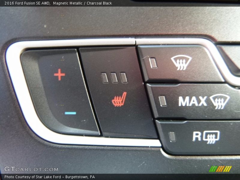 Magnetic Metallic / Charcoal Black 2016 Ford Fusion SE AWD