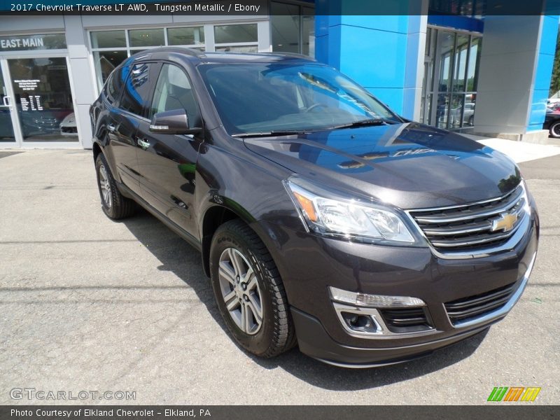 Tungsten Metallic / Ebony 2017 Chevrolet Traverse LT AWD