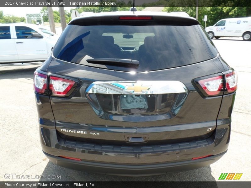 Tungsten Metallic / Ebony 2017 Chevrolet Traverse LT AWD