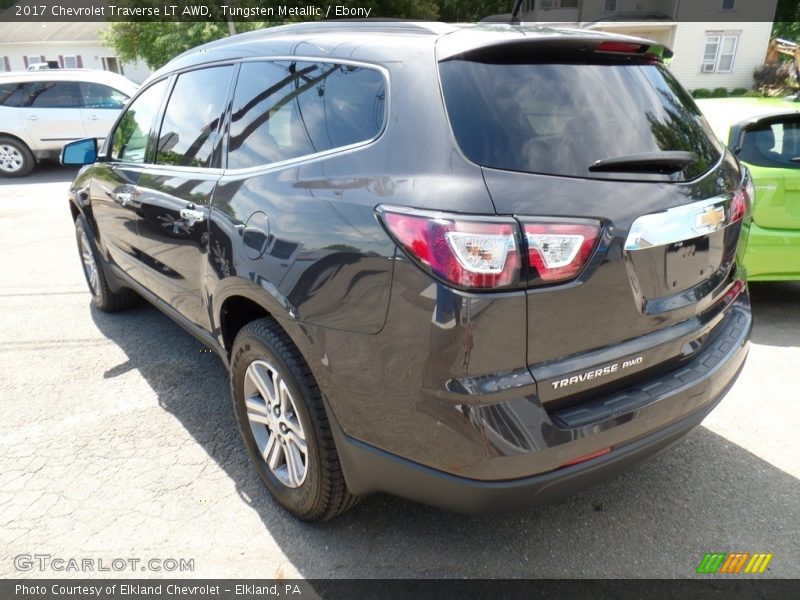 Tungsten Metallic / Ebony 2017 Chevrolet Traverse LT AWD