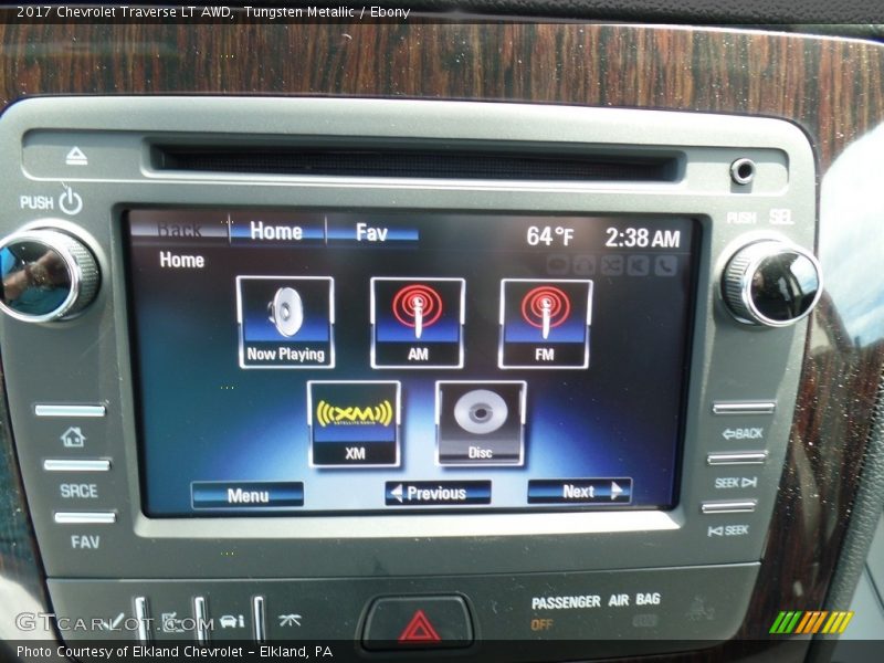 Tungsten Metallic / Ebony 2017 Chevrolet Traverse LT AWD