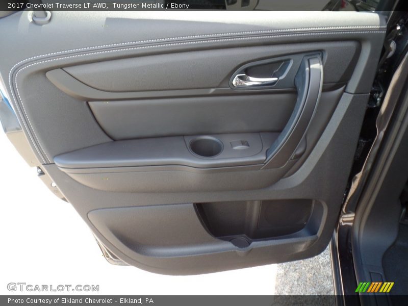 Tungsten Metallic / Ebony 2017 Chevrolet Traverse LT AWD