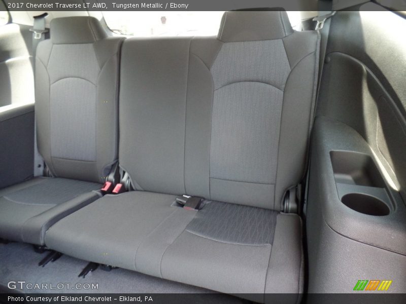 Tungsten Metallic / Ebony 2017 Chevrolet Traverse LT AWD