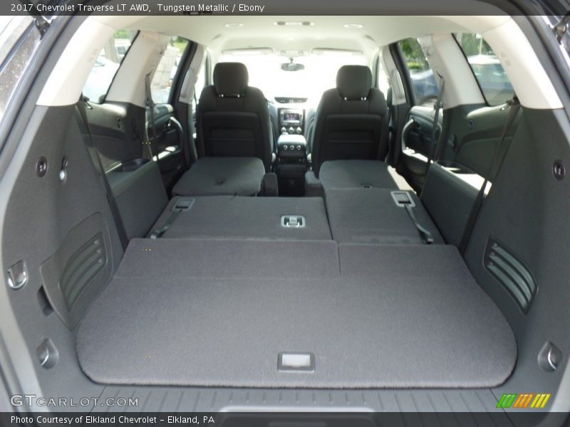 Tungsten Metallic / Ebony 2017 Chevrolet Traverse LT AWD