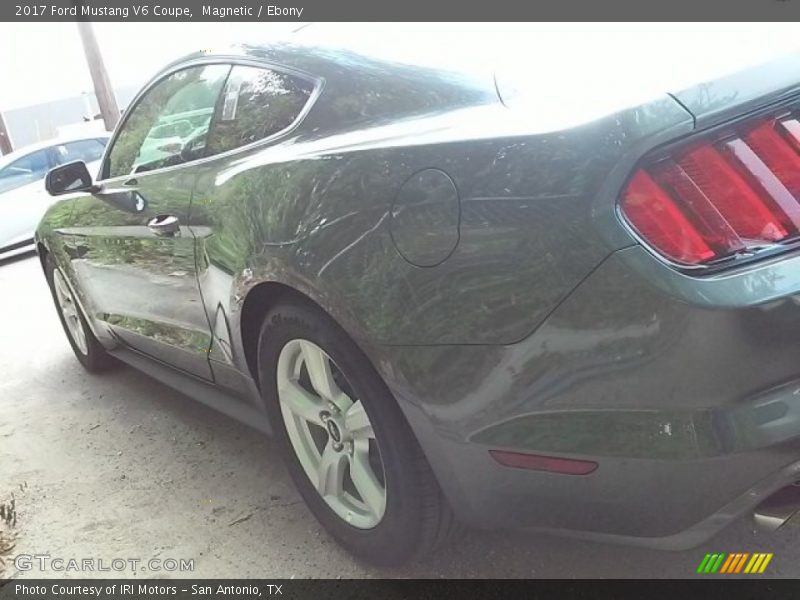 Magnetic / Ebony 2017 Ford Mustang V6 Coupe