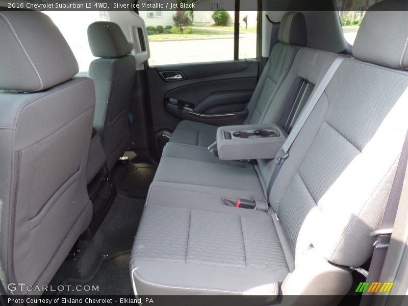 Silver Ice Metallic / Jet Black 2016 Chevrolet Suburban LS 4WD