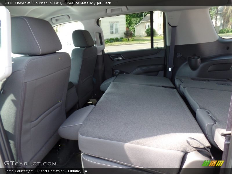 Silver Ice Metallic / Jet Black 2016 Chevrolet Suburban LS 4WD
