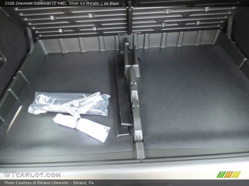 Silver Ice Metallic / Jet Black 2016 Chevrolet Suburban LS 4WD