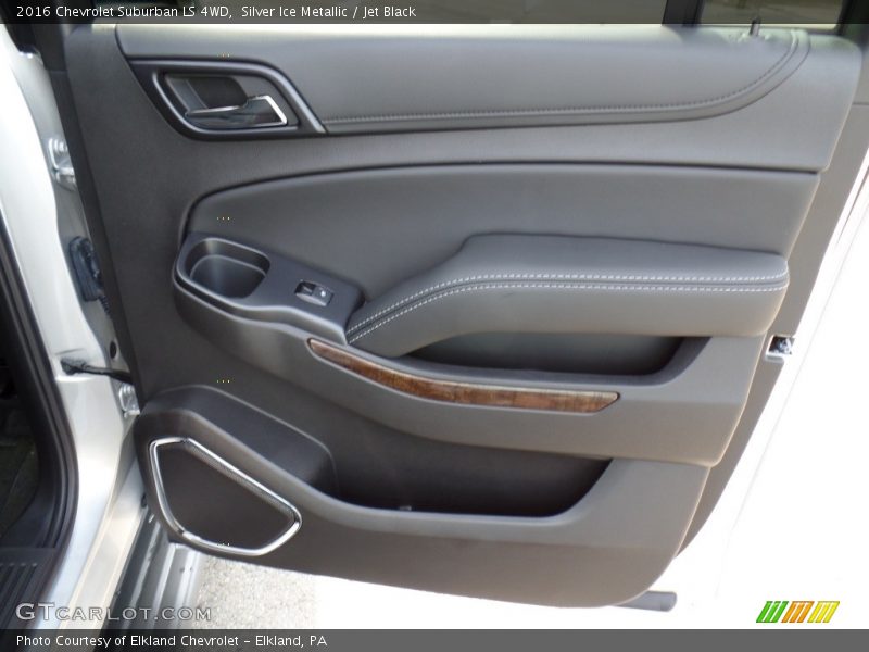 Silver Ice Metallic / Jet Black 2016 Chevrolet Suburban LS 4WD