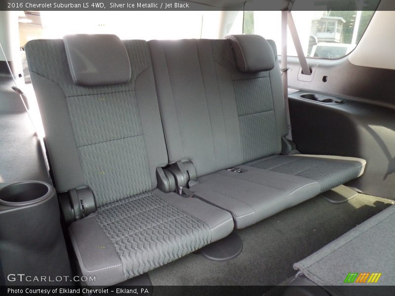 Silver Ice Metallic / Jet Black 2016 Chevrolet Suburban LS 4WD