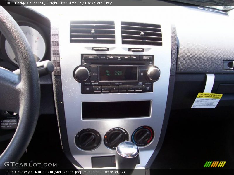 Bright Silver Metallic / Dark Slate Gray 2008 Dodge Caliber SE