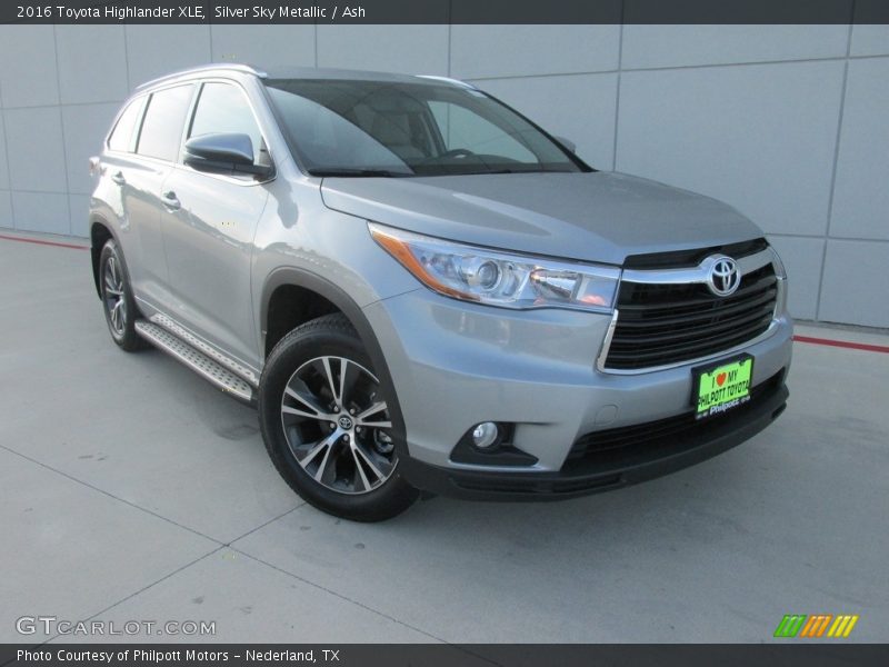 Silver Sky Metallic / Ash 2016 Toyota Highlander XLE