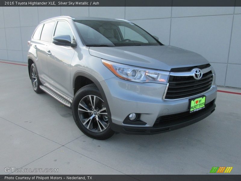 Silver Sky Metallic / Ash 2016 Toyota Highlander XLE
