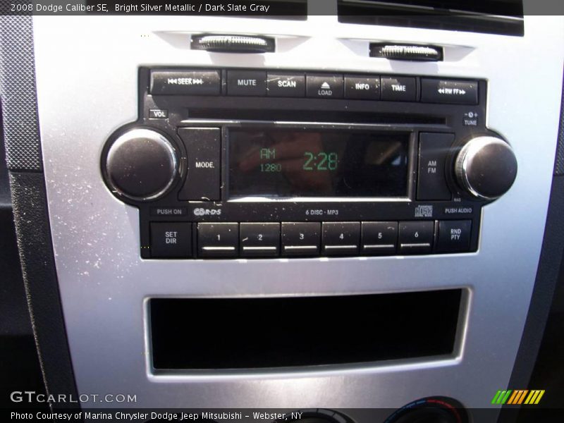 Bright Silver Metallic / Dark Slate Gray 2008 Dodge Caliber SE
