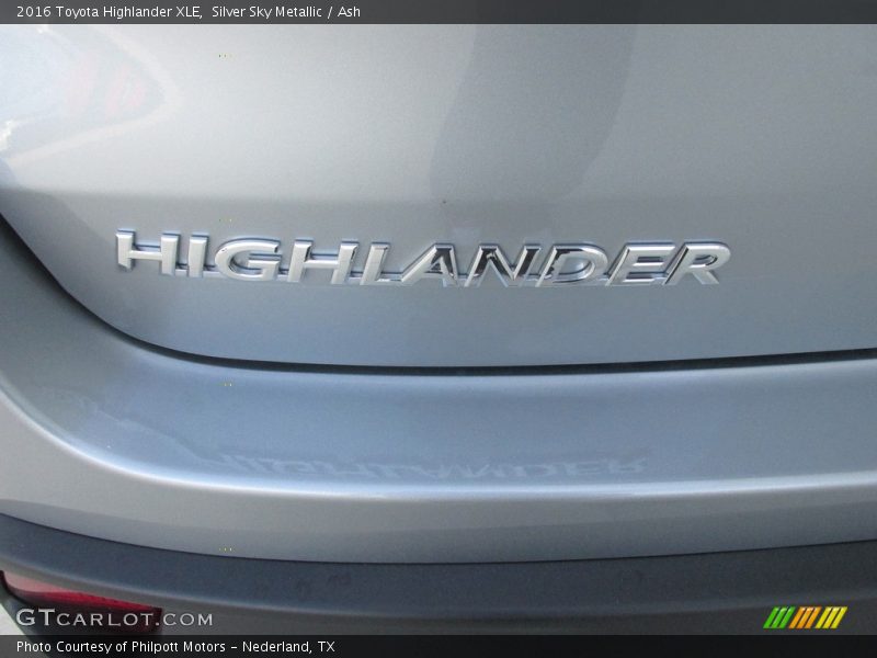 Silver Sky Metallic / Ash 2016 Toyota Highlander XLE