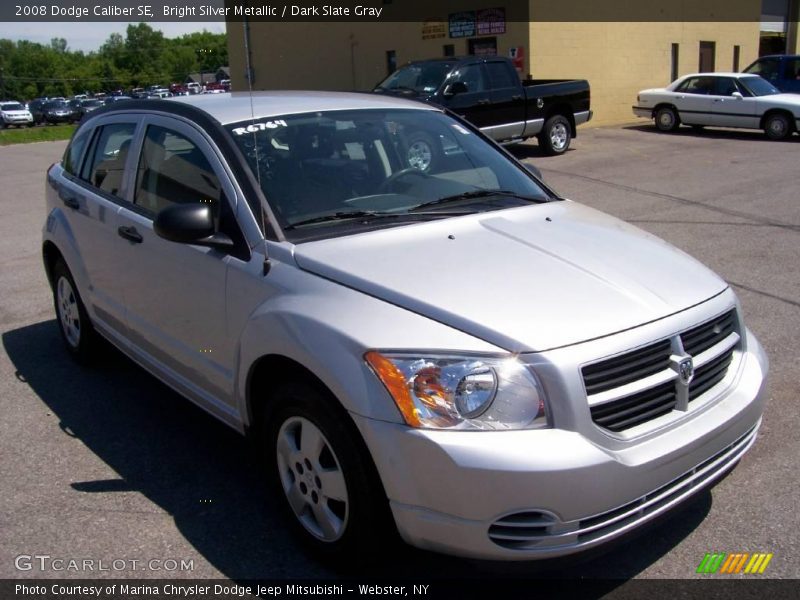 Bright Silver Metallic / Dark Slate Gray 2008 Dodge Caliber SE
