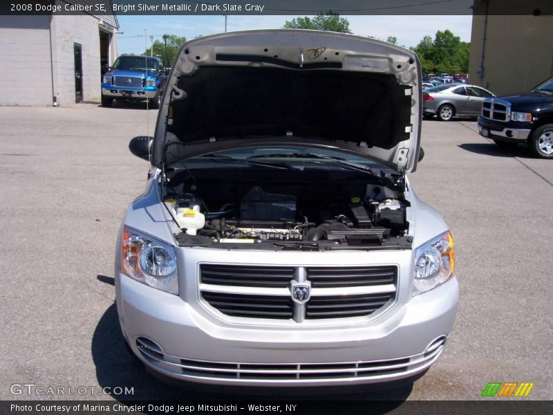 Bright Silver Metallic / Dark Slate Gray 2008 Dodge Caliber SE