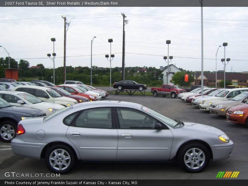 Silver Frost Metallic / Medium/Dark Flint 2007 Ford Taurus SE