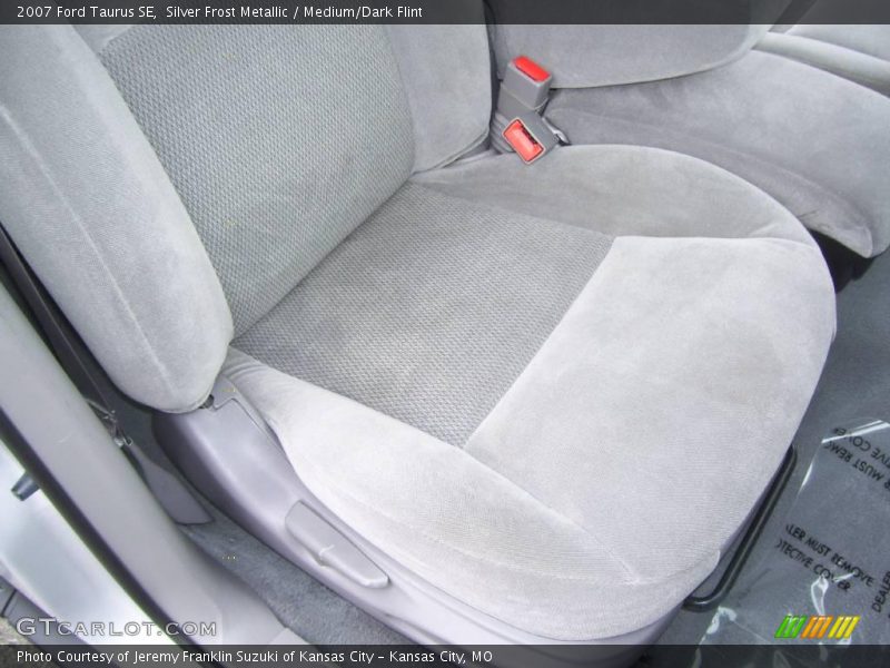 Silver Frost Metallic / Medium/Dark Flint 2007 Ford Taurus SE