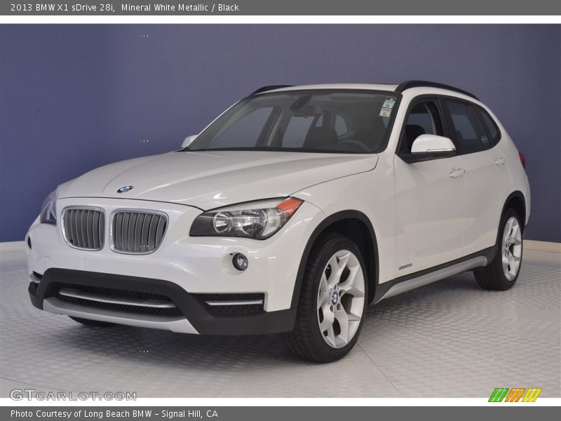 Mineral White Metallic / Black 2013 BMW X1 sDrive 28i