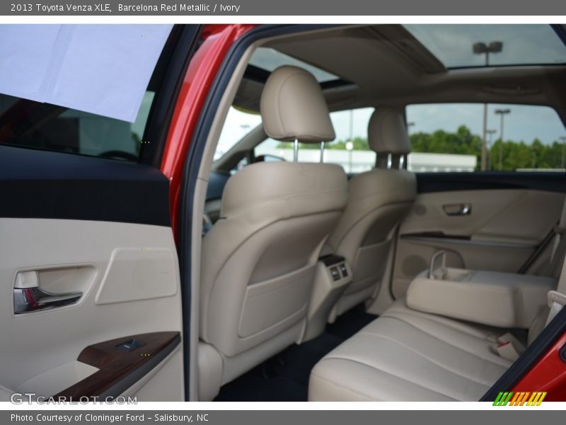 Barcelona Red Metallic / Ivory 2013 Toyota Venza XLE