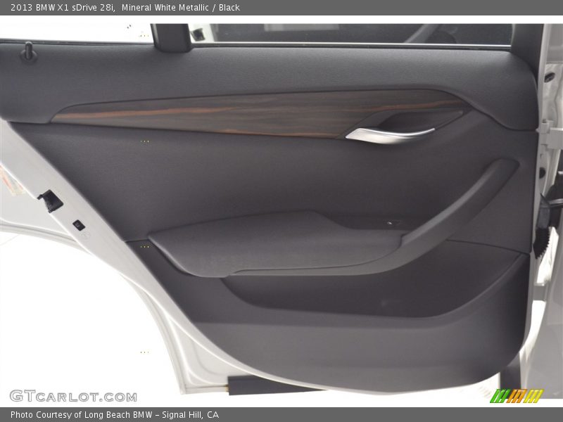 Mineral White Metallic / Black 2013 BMW X1 sDrive 28i