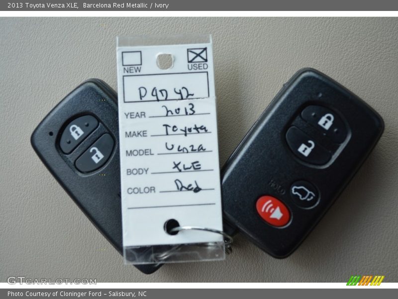 Barcelona Red Metallic / Ivory 2013 Toyota Venza XLE