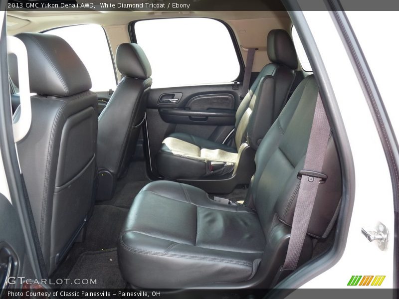 White Diamond Tricoat / Ebony 2013 GMC Yukon Denali AWD