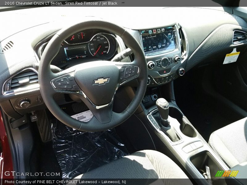 Siren Red Tintcoat / Jet Black 2016 Chevrolet Cruze LT Sedan