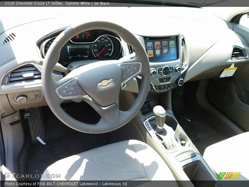Summit White / Jet Black 2016 Chevrolet Cruze LT Sedan