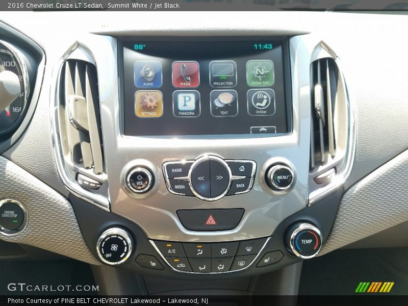 Summit White / Jet Black 2016 Chevrolet Cruze LT Sedan