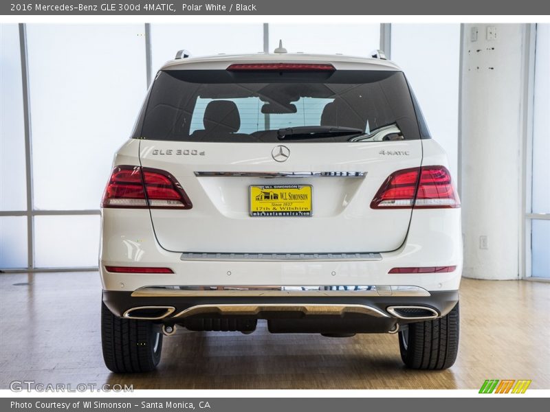 Polar White / Black 2016 Mercedes-Benz GLE 300d 4MATIC