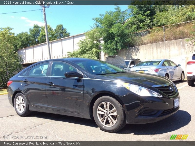 Midnight Black / Gray 2013 Hyundai Sonata GLS