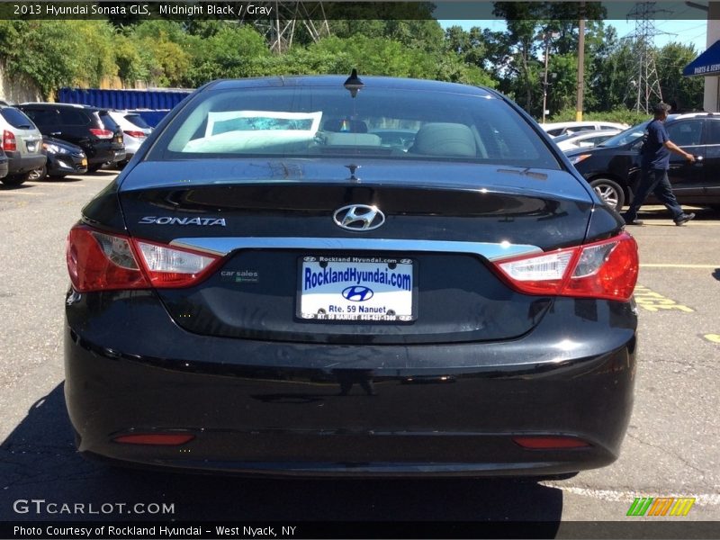 Midnight Black / Gray 2013 Hyundai Sonata GLS