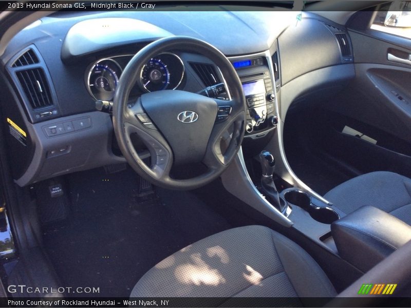 Midnight Black / Gray 2013 Hyundai Sonata GLS