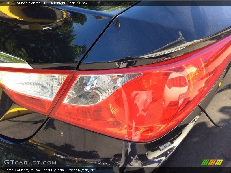 Midnight Black / Gray 2013 Hyundai Sonata GLS