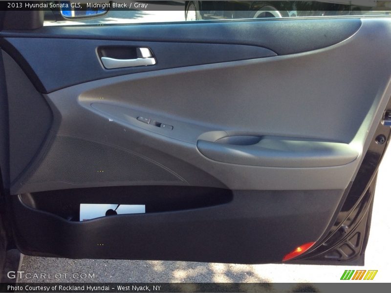 Midnight Black / Gray 2013 Hyundai Sonata GLS