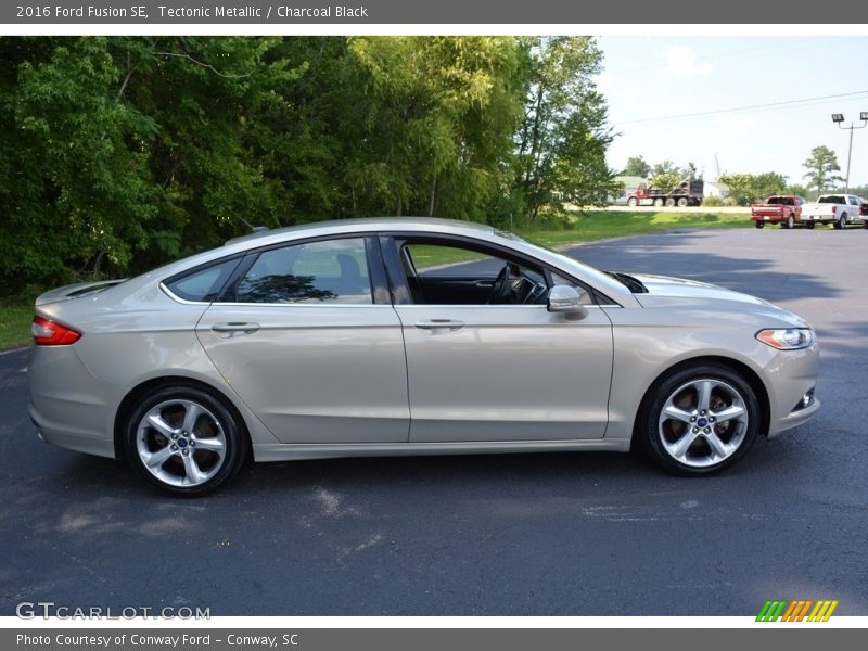Tectonic Metallic / Charcoal Black 2016 Ford Fusion SE