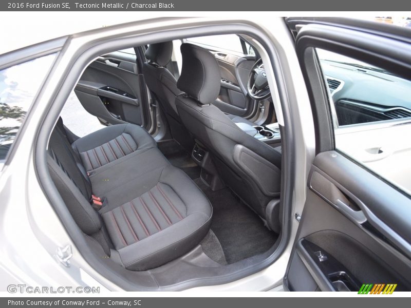 Tectonic Metallic / Charcoal Black 2016 Ford Fusion SE