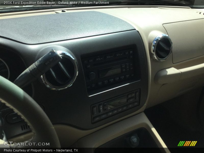 Oxford White / Medium Parchment 2006 Ford Expedition Eddie Bauer